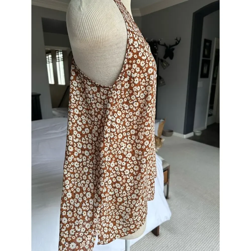 CAbi floral button-front top, size large - Picture 9 of 11
